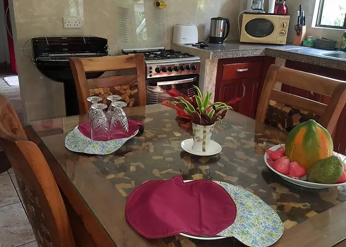 Gigi's Self Catering * Port Glaud