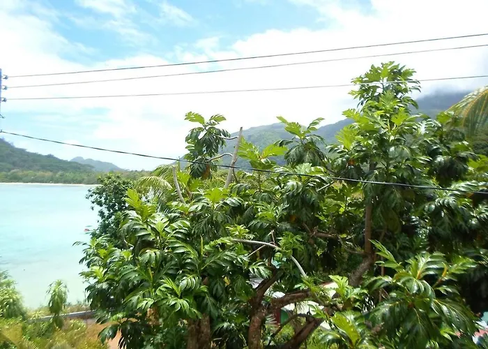 Gigi's Self Catering * Port Glaud