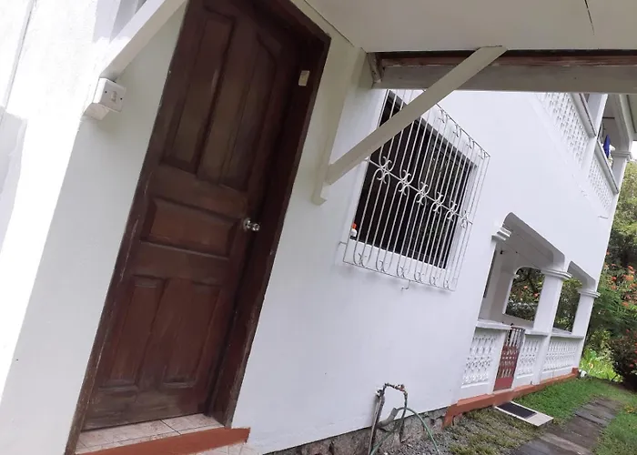 Gigi's Self Catering Apartment *